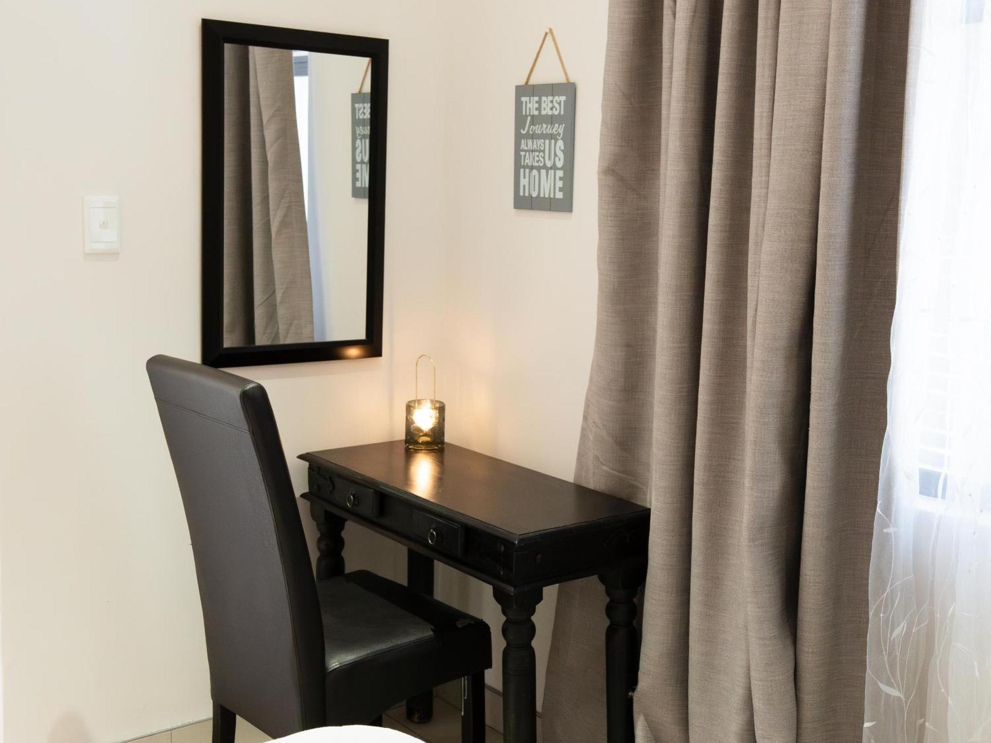Rieks Van Der Walt Self-Catering Apartment Βίντχουκ Εξωτερικό φωτογραφία