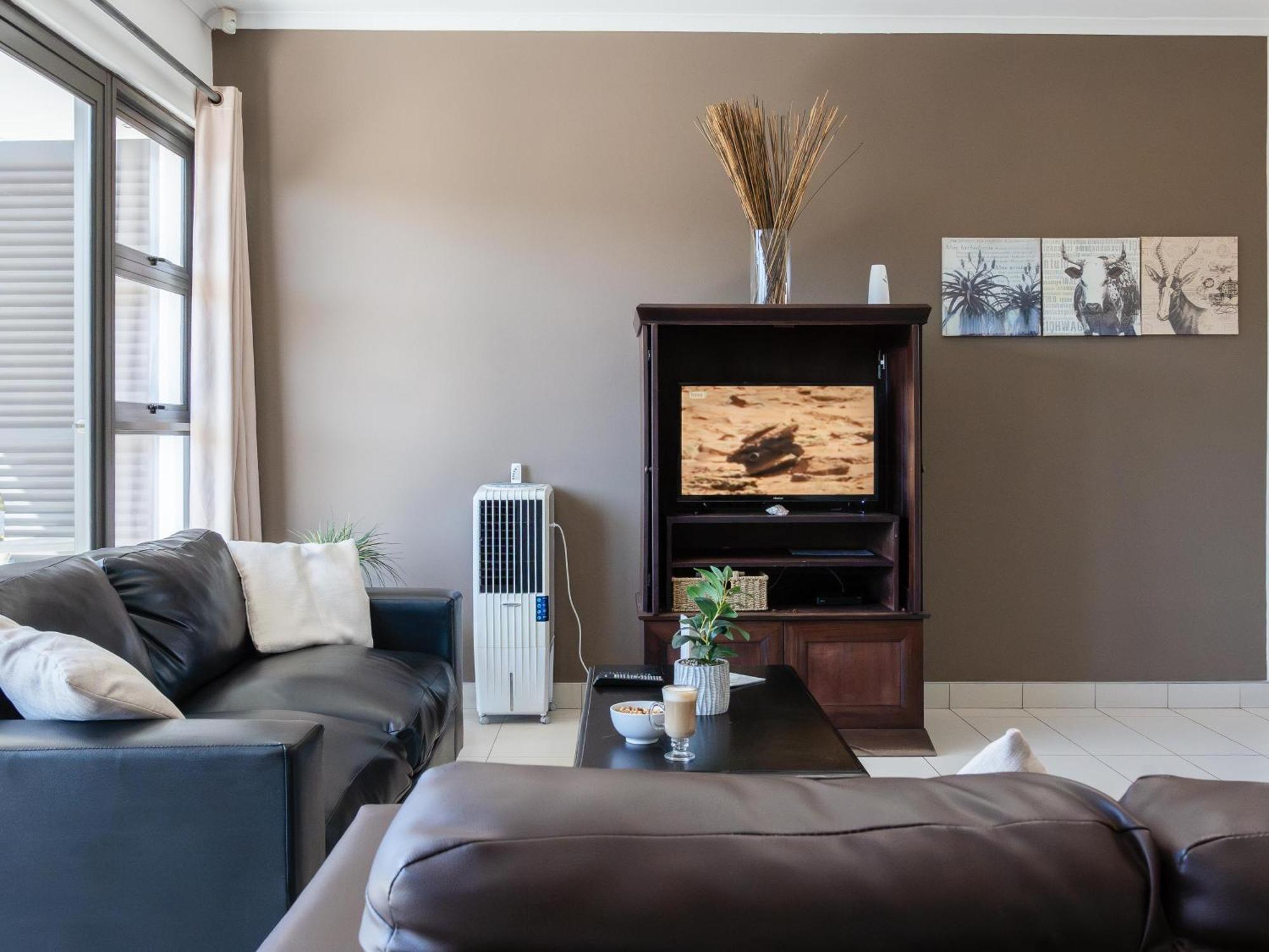 Rieks Van Der Walt Self-Catering Apartment Βίντχουκ Εξωτερικό φωτογραφία